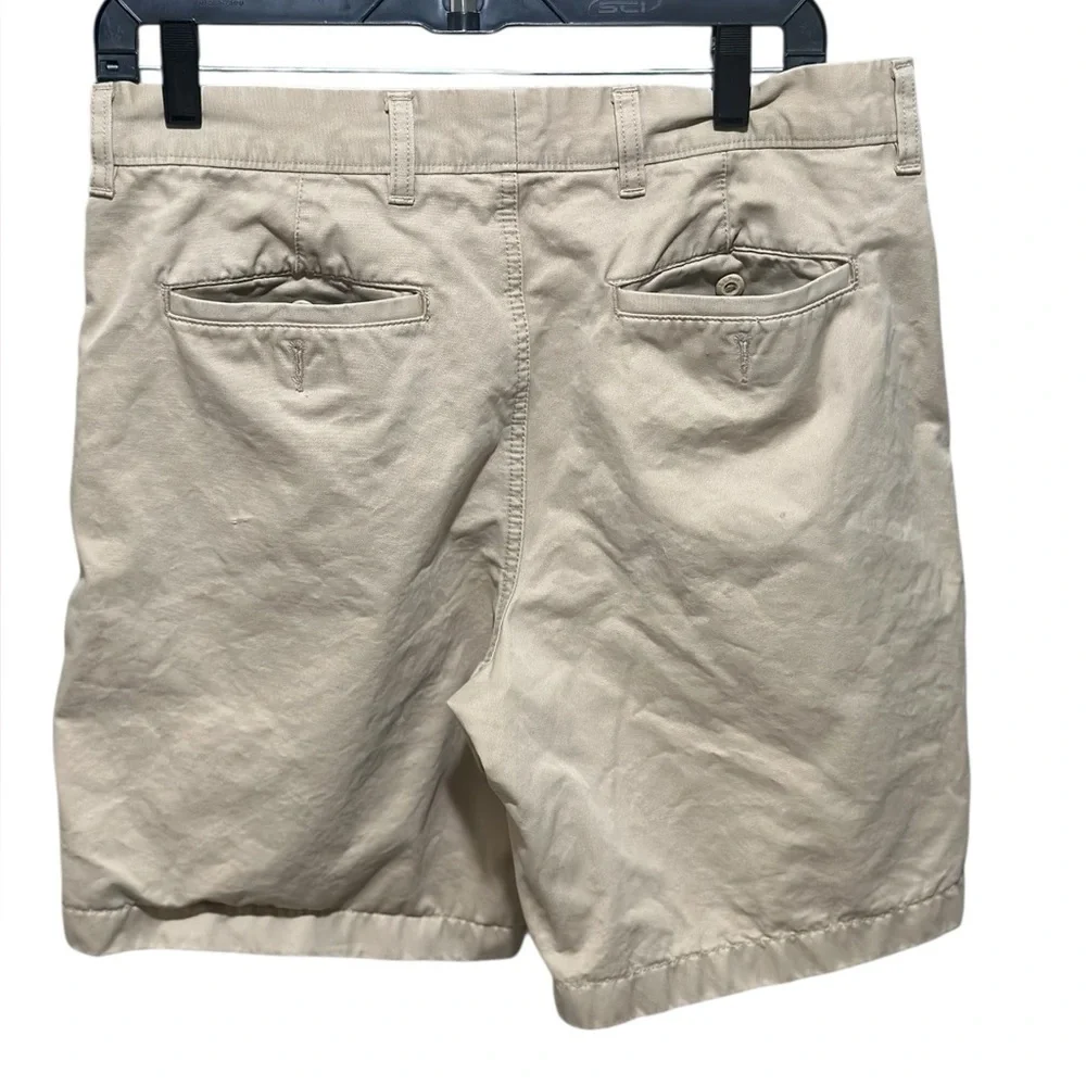 L.L. Bean Men's Tan Shorts Size 32W